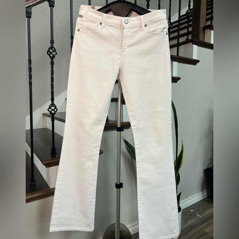 Citizens of Humanity off White Jeans. Size 27. Medium rise bootcut